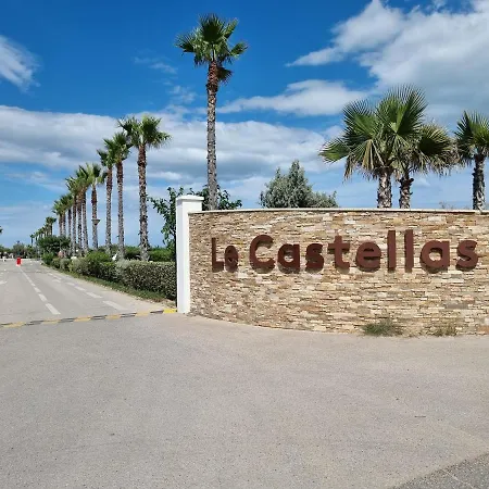 Au Bord Le Castellas Апартаменты *